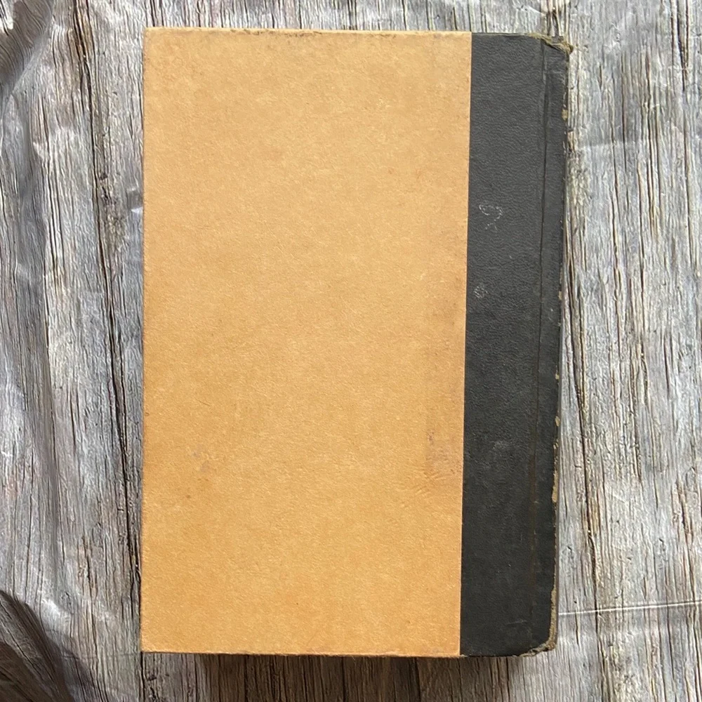 Vintage Classic Alex Haley 'Roots' Hardcover Book copyright 1976